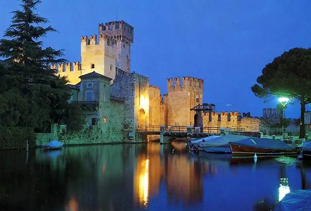 Apartment Appartamento Le Palme Sirmione