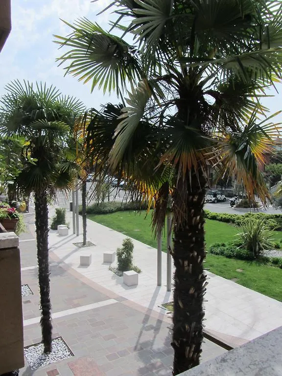 Appartamento Le Palme Sirmione 0*,