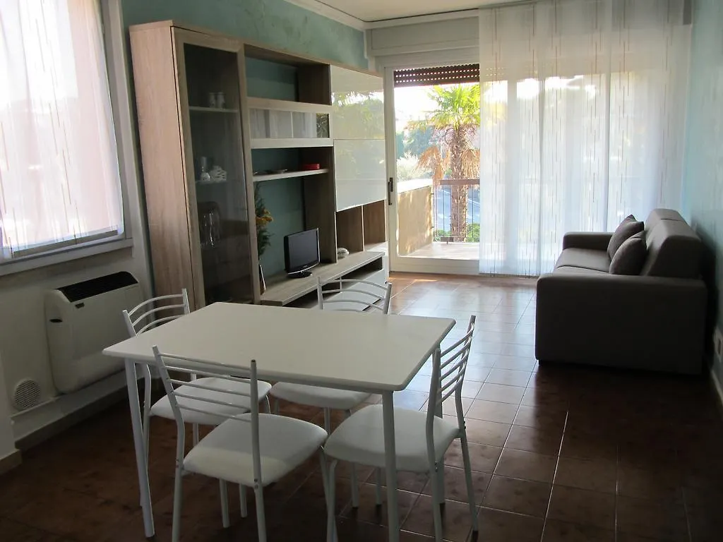 Apartment Appartamento Le Palme Sirmione